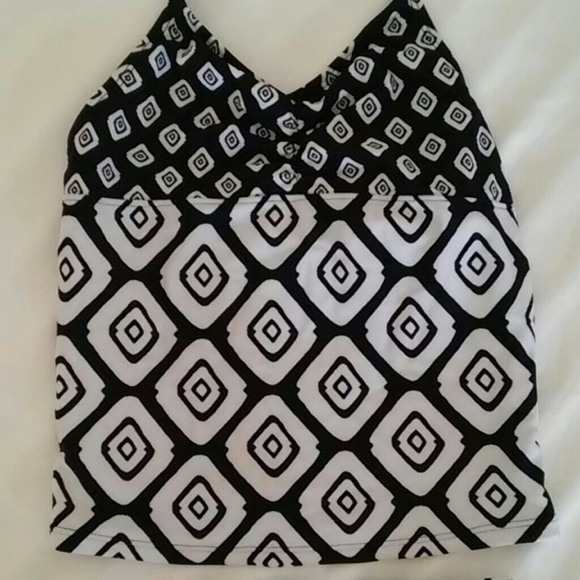 Swimsuit - Picture 4 of 7